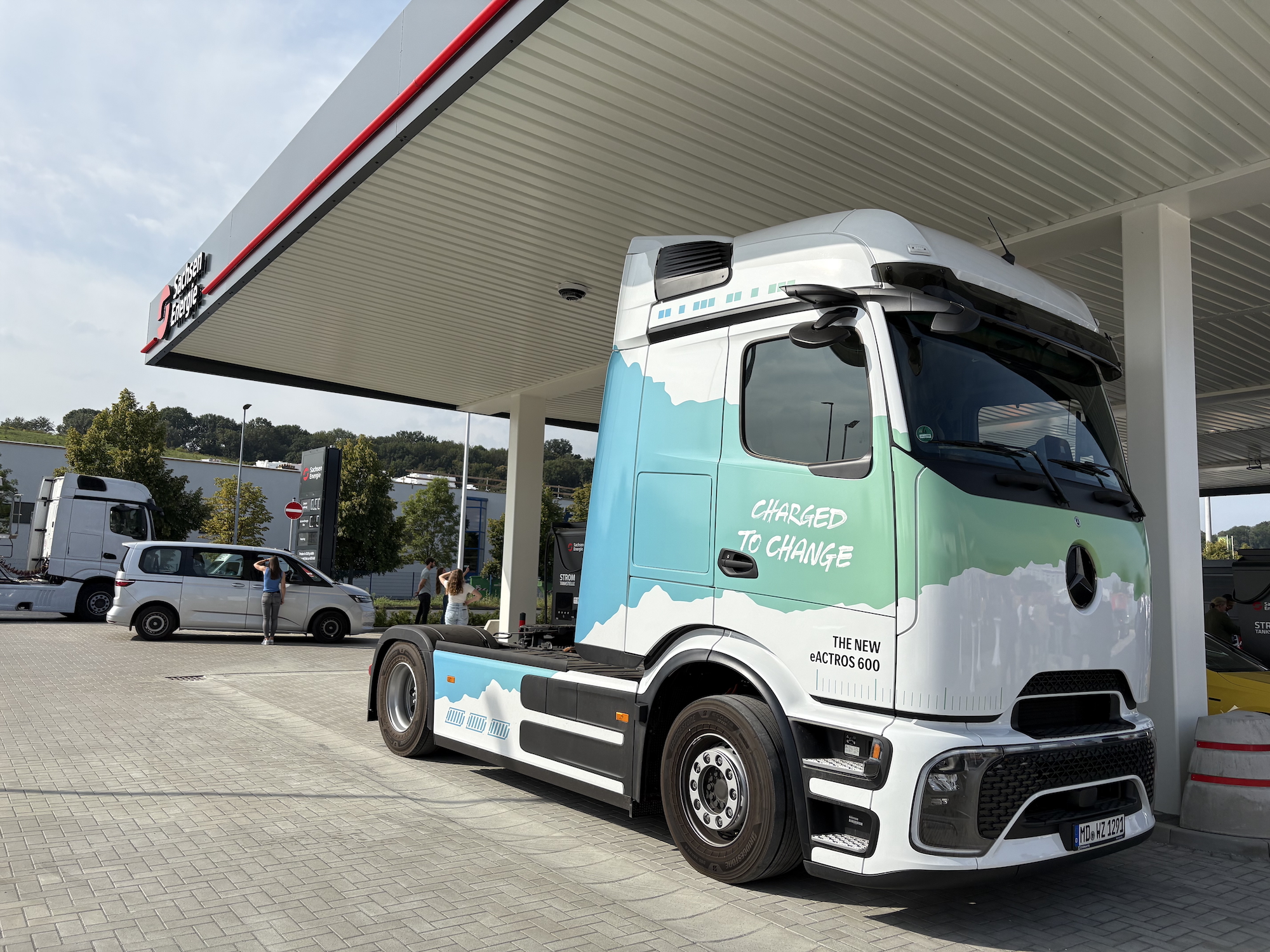 E-Mobilität neu gedacht: So funktioniert der Ladehub in Pirna